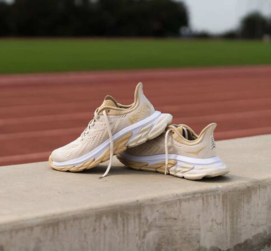 Hoka One One Clifton Edge Löparskor Herr - Beige - IENXU-1254